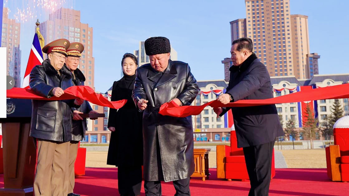 Kim Jong Un Opens New Residential District for Families of War Dead in Ukraine
