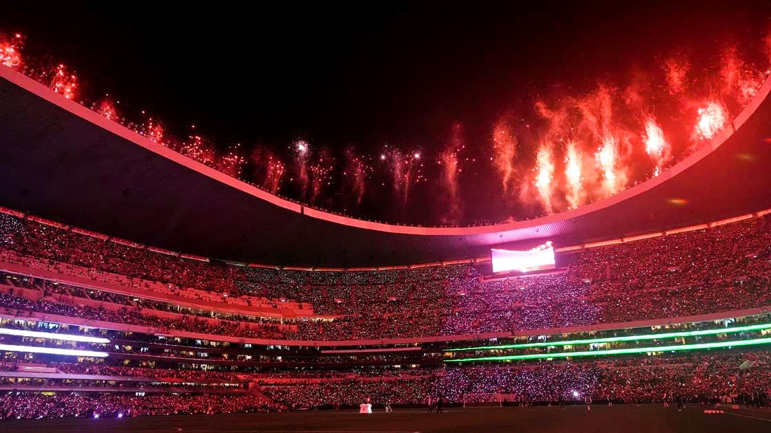 New Details in the Death of a Fan at Azteca Stadium Before the Mexico ...