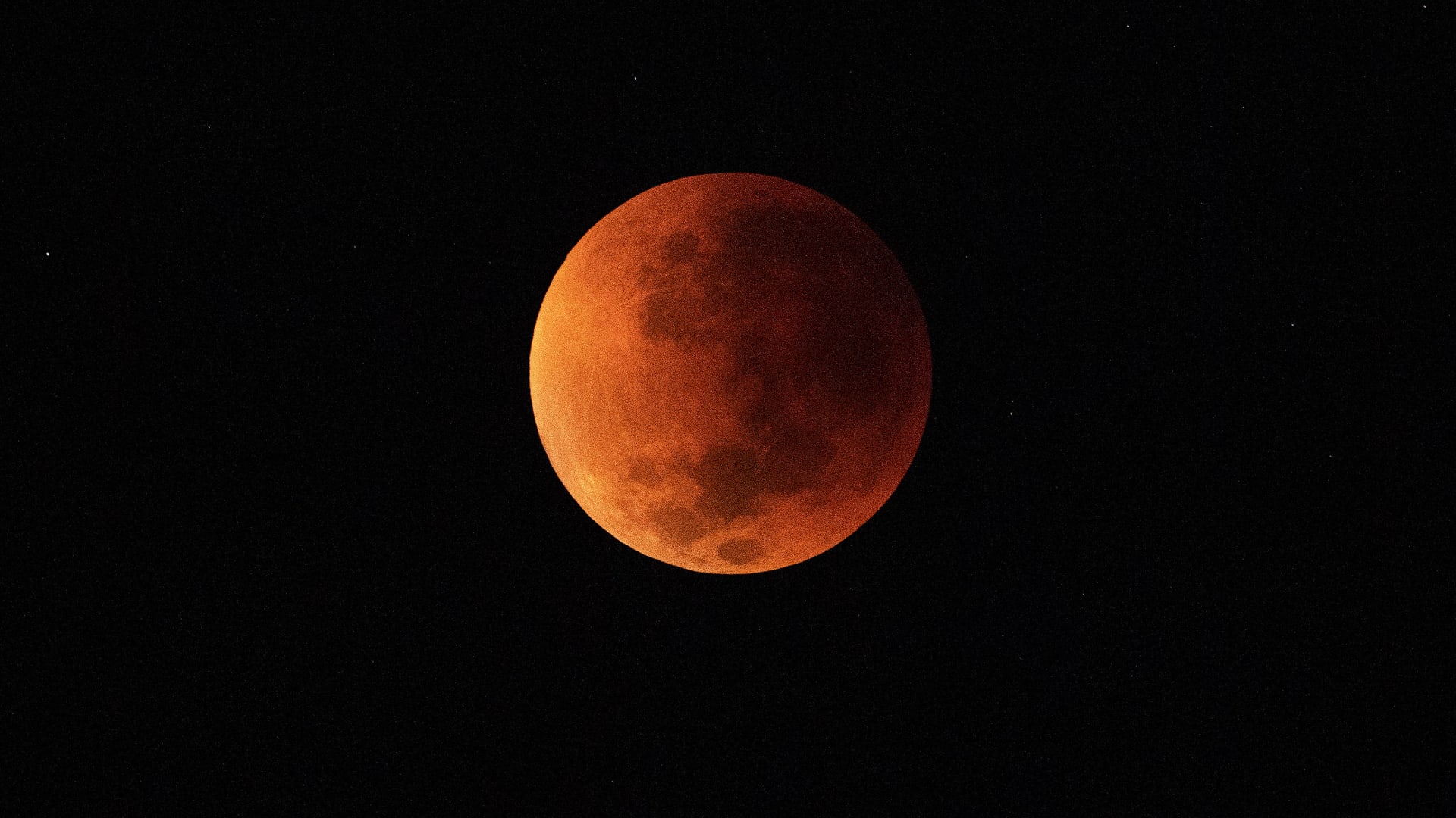2025'teki Ay Tutulması: Kanlı Ay'ın (Blutmond) Dünya Gökyüzündeki Görünümü