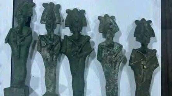 مصر: إحباط محاولة تهريب آلاف القطع الأثرية بميناء نويبع