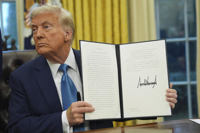 ממשלת טראמפ ממהרת לבית המשפט העליון להכריע בערעור שלה על ביטול מכסים