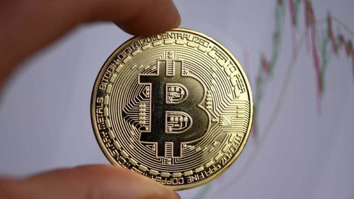 با اعلان توقف جنگ ترامپ، بیت کوین به بالای 105 هزار دلار بازگشت
