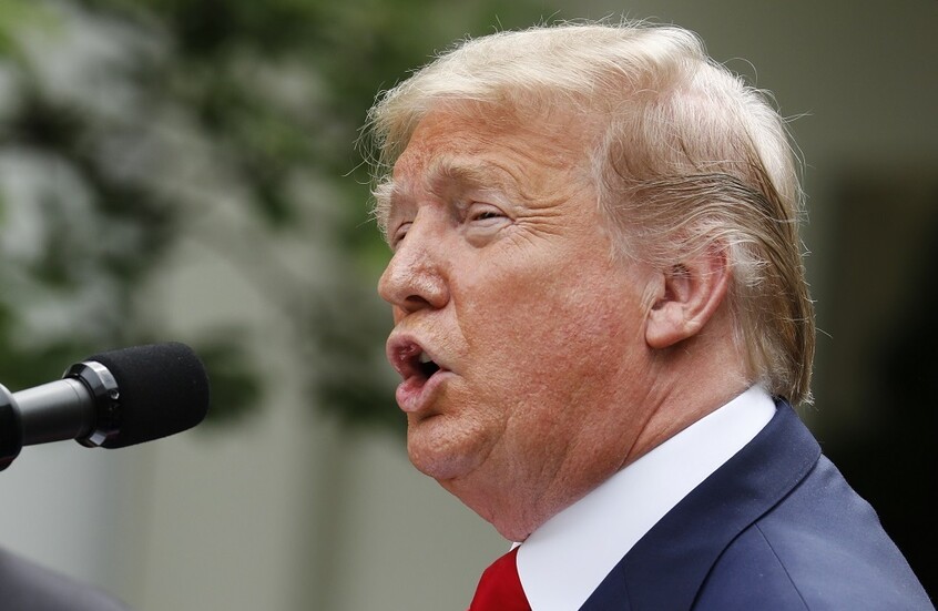 "C'est le plus grand scandale de l'histoire du pays".. Trump commente les rapports sur l'ingérence de la Russie dans les élections américaines