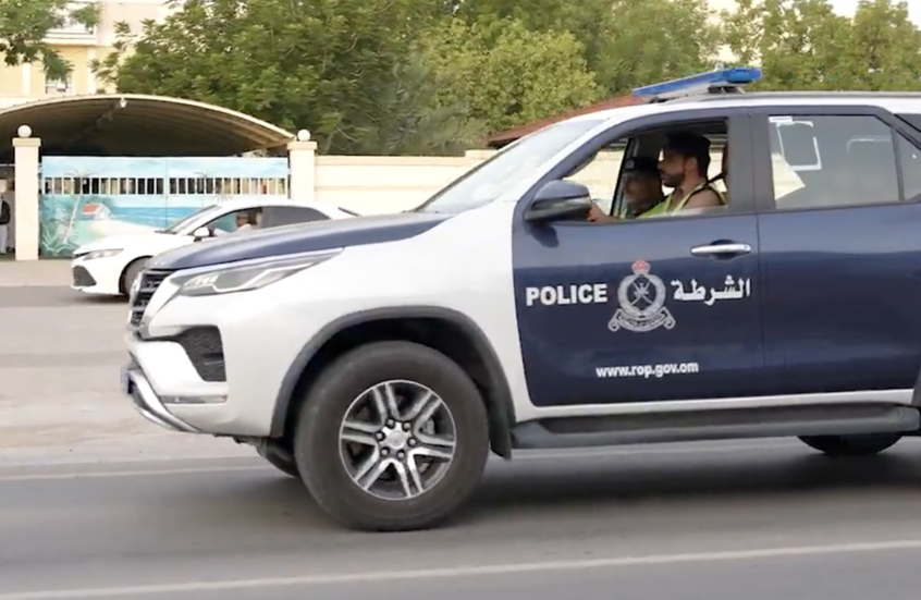 Omán entrega a un sospechoso buscado a los Emiratos Árabes Unidos en el marco de una cooperación de seguridad conjunta
