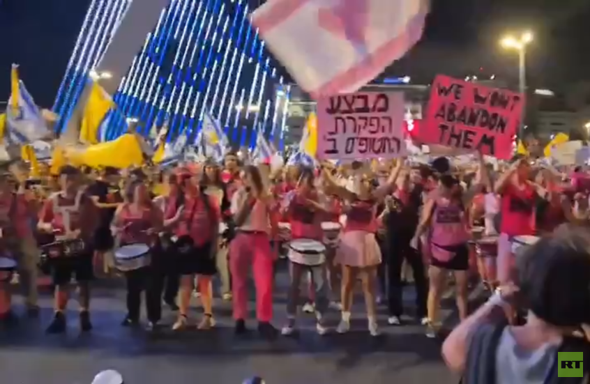 Tel Aviv: Savaşın Gazze'de Durdurulması ve Rehin Değişim Anlaşması Talebiyle Büyük Gösteriler
