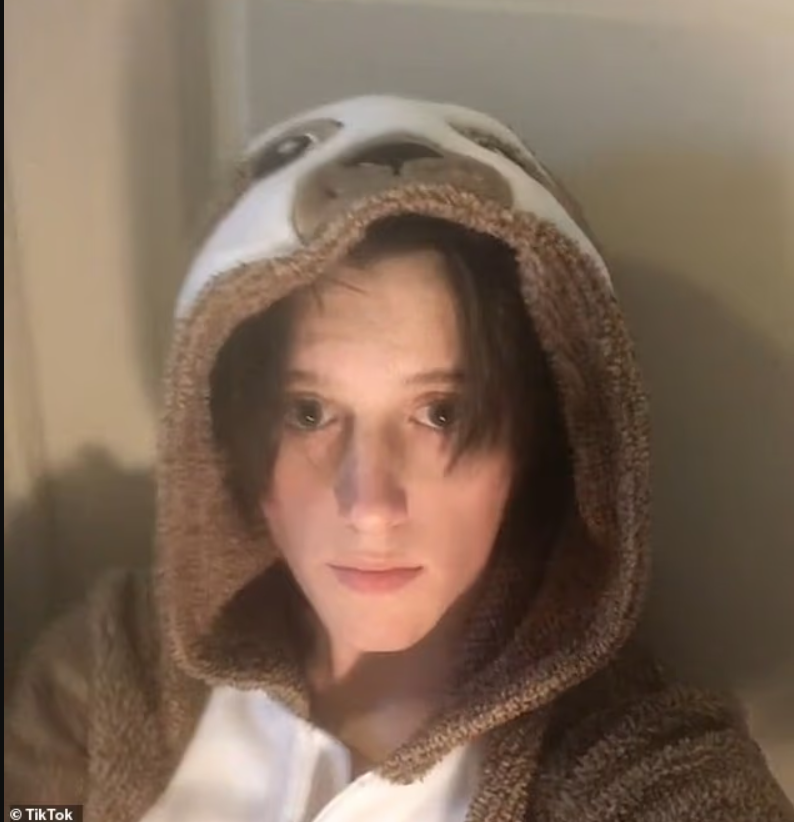 Tyler Robinson, der des Mordes an Charlie Kirk beschuldigt wird .. Wer ist er? Und wer hat ihn der Polizei gemeldet?!