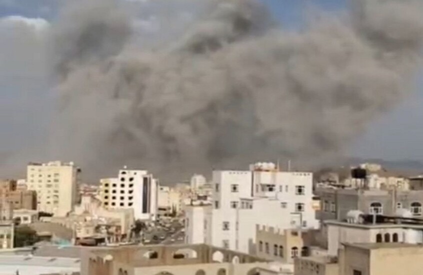 Saná sufre una serie de explosiones israelíes y un ataque directo de los hutíes