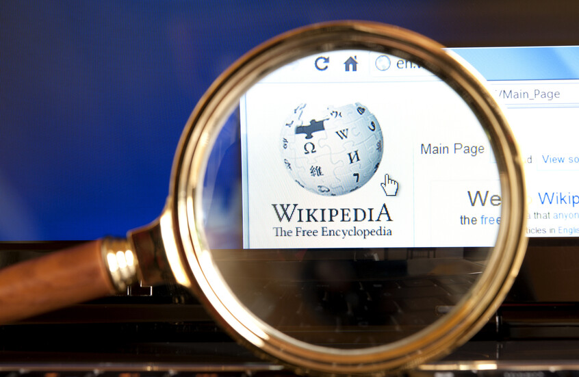 Elon Musk announces "Grokipedia" to compete with Wikipedia and accuses it of bias
