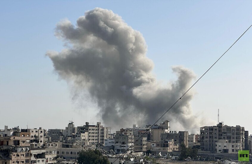 Israel continues its airstrikes on Gaza despite announcing a ceasefire