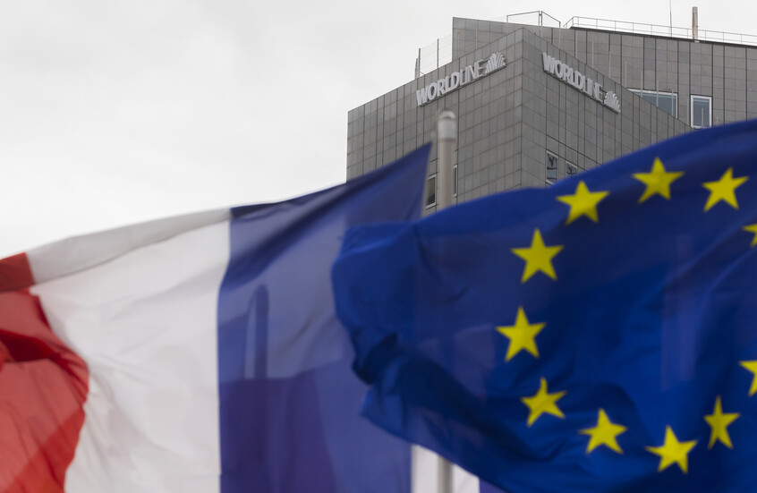 Sharp Decline in French Stocks Following Resignation of Prime Minister Le Cornu