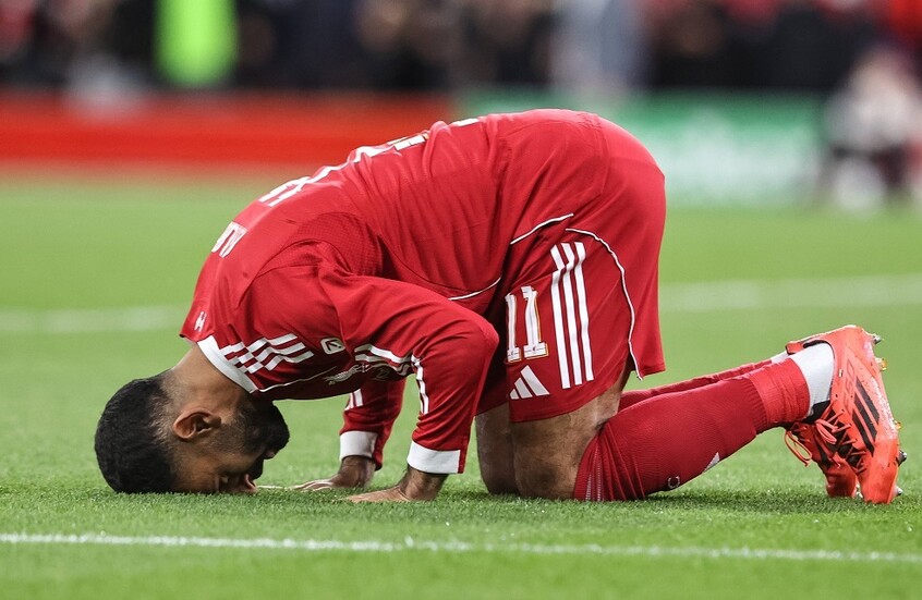 Mohamed Salah Studies an Offer from Turkish Galatasaray