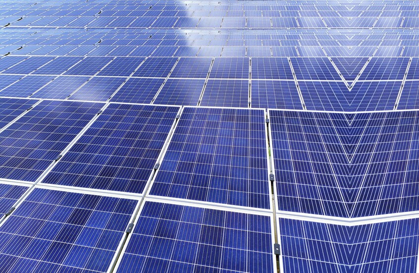 Die VAE starten das größte Solarenergieprojekt der Welt mit einer Kapazität von 5,2 Gigawatt und Kosten von über 22 Milliarden Dirham