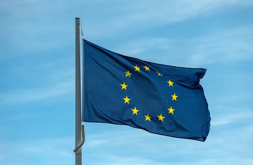 European Commission Considers Funding Options for Ukraine Amid Russian Asset Controversy