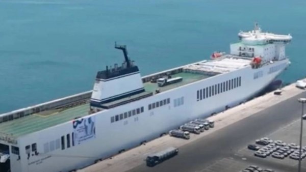 "Der tapfere Ritter" geht weiter... Das Schiff "Khalifa" 8 segelt nach Gaza, um Hunger und Belagerung zu brechen