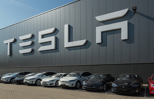 Investigación oficial estadounidense sobre la seguridad de 2.88 millones de vehículos autónomos de "Tesla"
