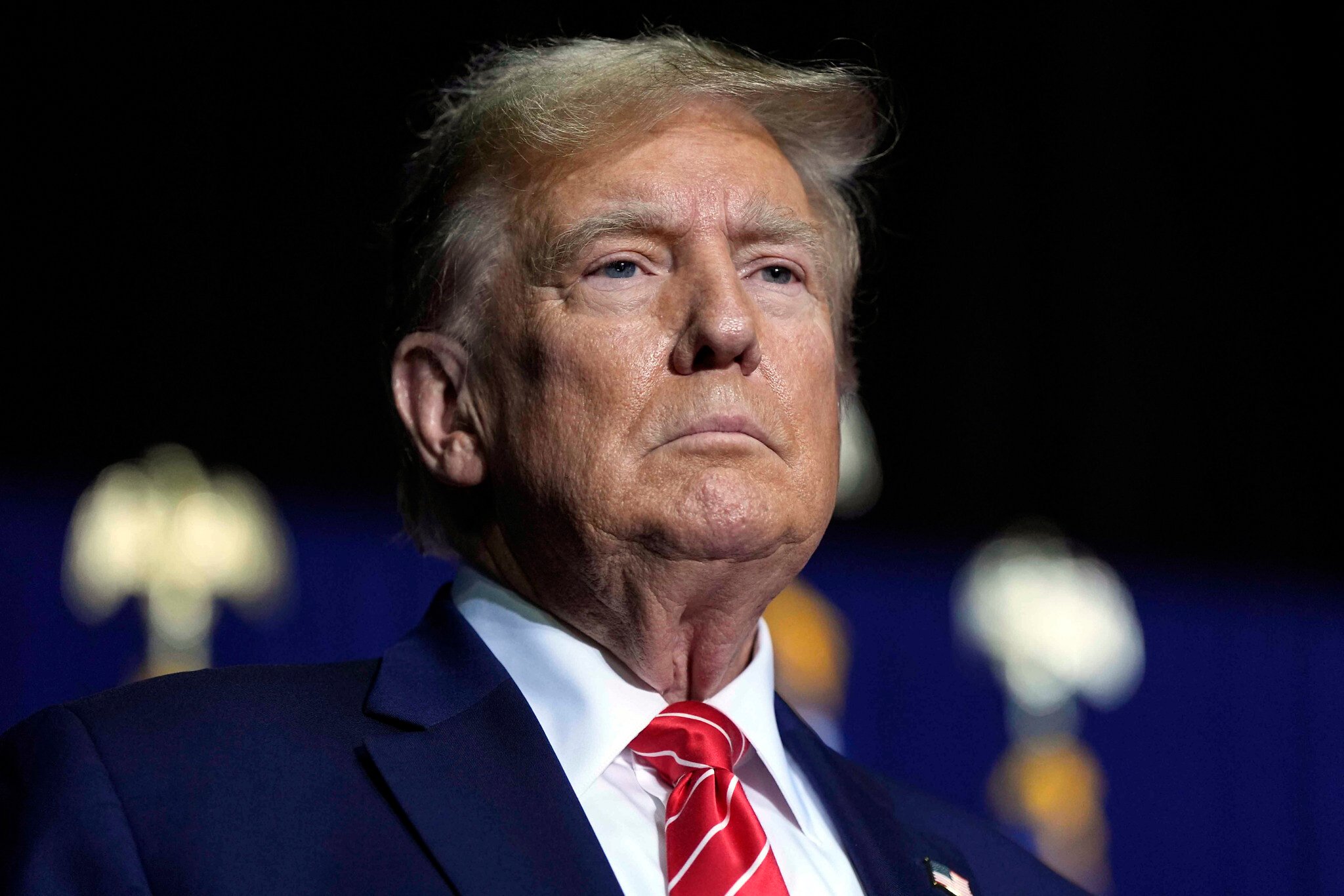 Trump impone nuevos aranceles a las importaciones de Canadá y sugiere una declaración importante sobre Rusia