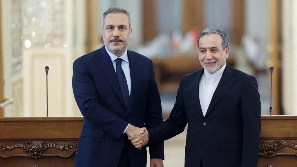 Turkey and Iran Announce $1.5 Billion Railway Project to Enhance Trade