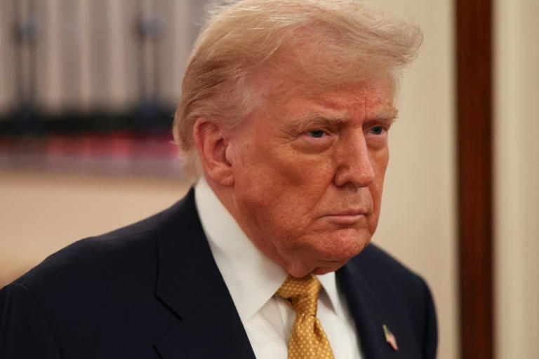 Newspaper: Trump may meet his Chinese counterpart on the sidelines of APEC summit