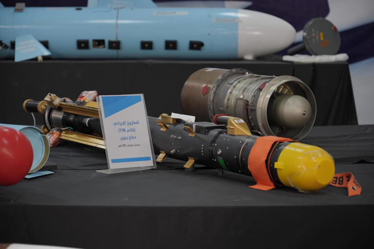 Yemen: Desmantelan la clave de 12 misiles de fabricación iraní después de ser interceptados en un cargamento destinado a los hutíes