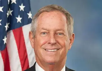 Visite historique du Congrès : le député américain Joe Wilson reçoit le ministre des Affaires étrangères syrien et appelle à l'abrogation de la loi César
