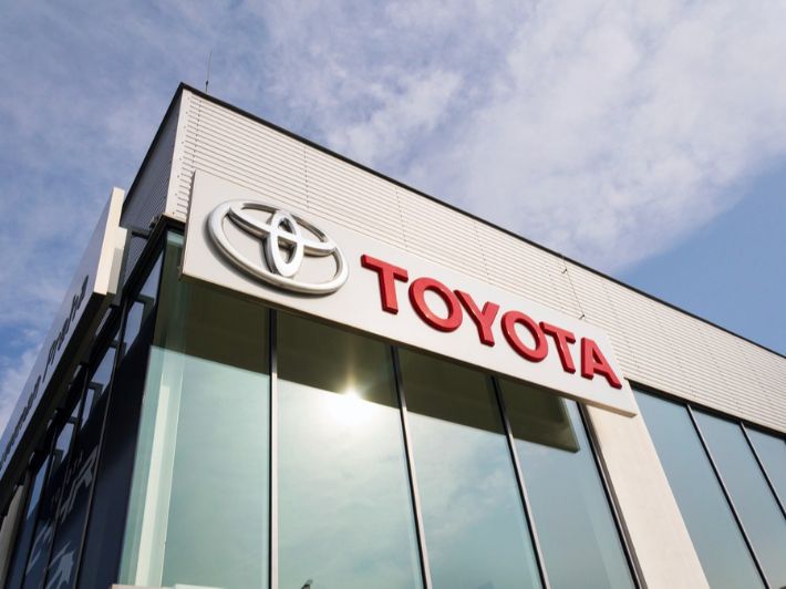 Toyota Records Higher-Than-Expected Operating Profits Despite U.S. Tariff Challenges