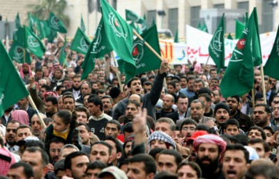 French Parliament Examines Legal Status of the Muslim Brotherhood