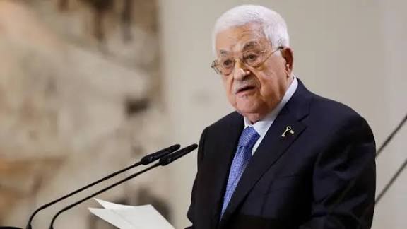 Palestinian President Abbas Releases Draft Constitution for Public Review