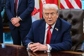 טראמפ: יש לי תוכנית חלופית לאחר החלטת בית המשפט העליון לגבי מכסים