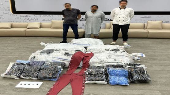 شرطة دبي تفكك عصابة "الأزرار السامة" وتضبط أكثر من 89 ألف قرص كبتاجون
