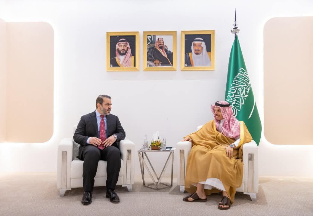 High-Level Diplomatic Meeting in AlUla: Syrian Foreign Minister Meets His Saudi Counterpart on the Sidelines of the Munich Leaders' Conference