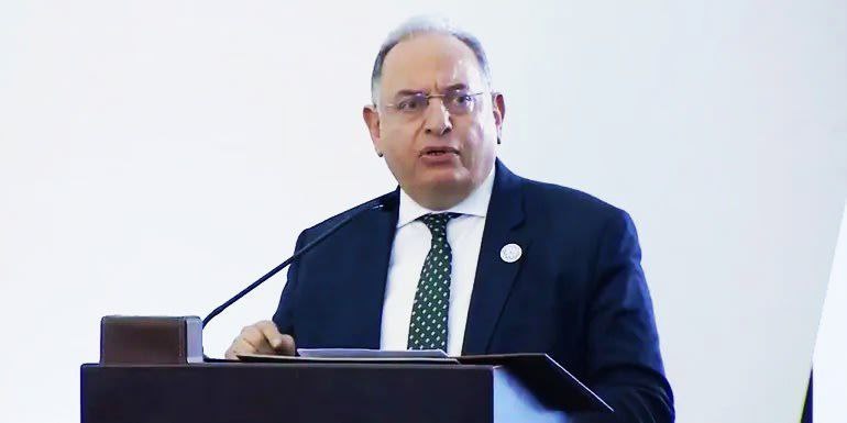The Minister of Finance discusses cooperation and investment opportunities in Syria with Oxford Business Group