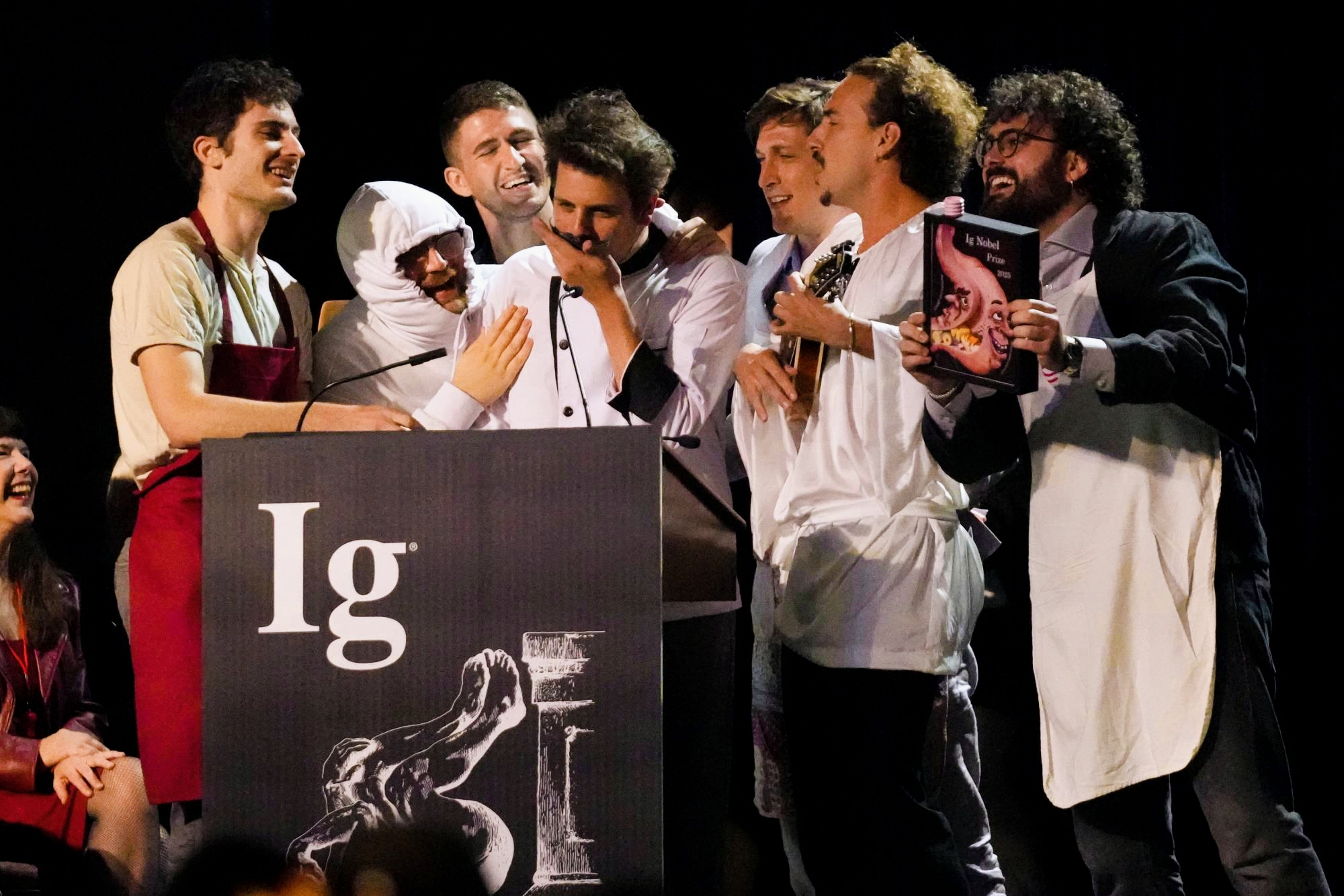 Los estudios más extraños ganadores de los premios "Ig Nobel" a la tontería en la ceremonia de Boston 2025