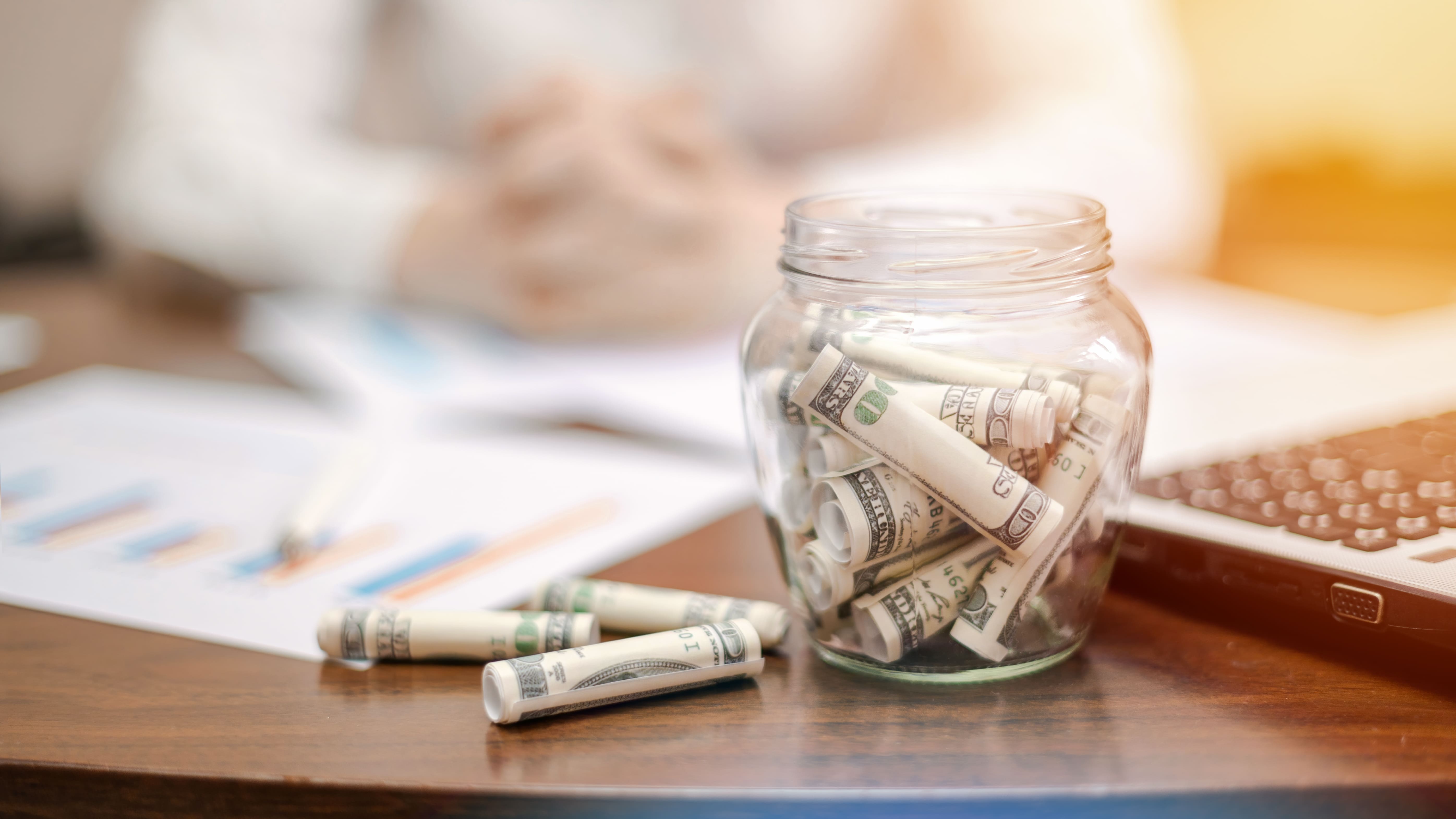Cómo gestionar tu dinero durante las crisis económicas | Consejos financieros para la supervivencia y estabilidad