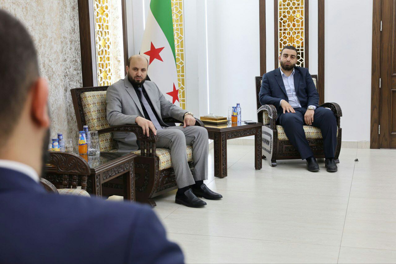Le ministre de l'énergie syrien discute avec le groupe Kar irakien des opportunités de coopération dans les secteurs du gaz et de l'électricité