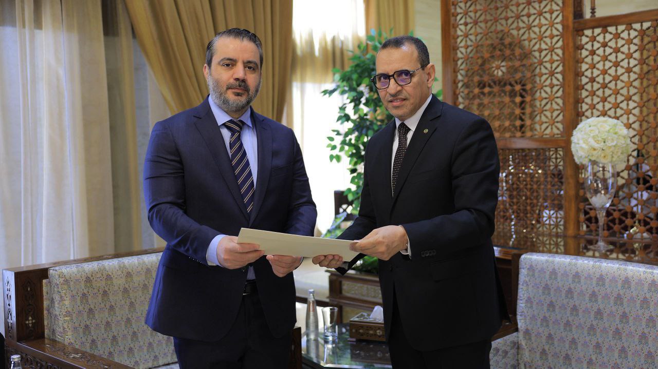 The Syrian Foreign Minister Receives the New Mauritanian Ambassador and Accepts His Credentials