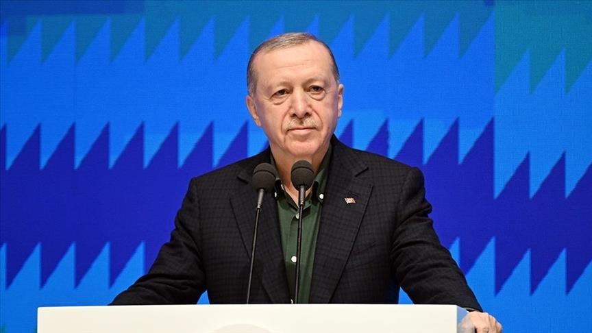 Erdogan: Continuaremos trabajando y coordinándonos con el gobierno sirio y los socios internacionales sobre los asuntos de la región