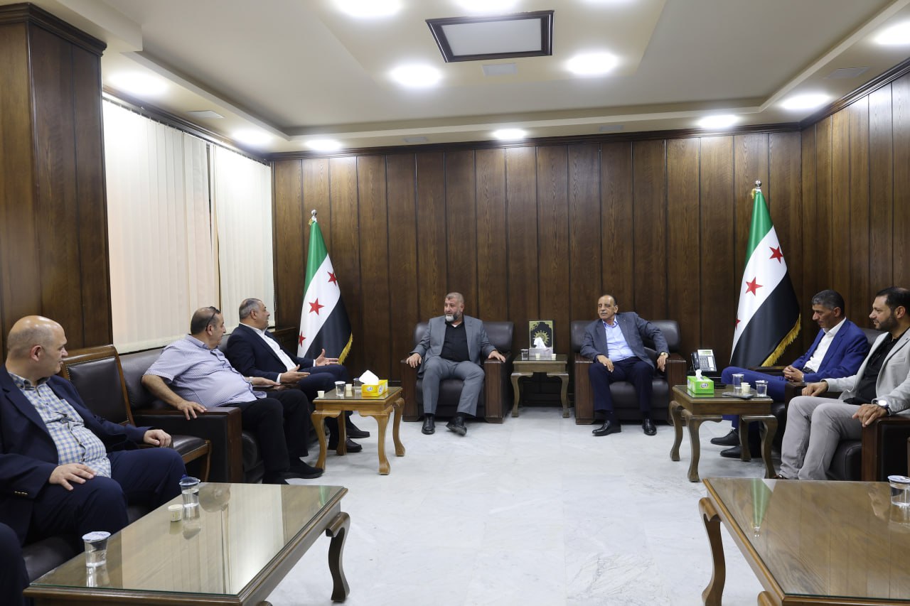 Daraa Governor Discusses Ways to Enhance Trade Cooperation with the Jordanian Ramtha Chamber of Commerce