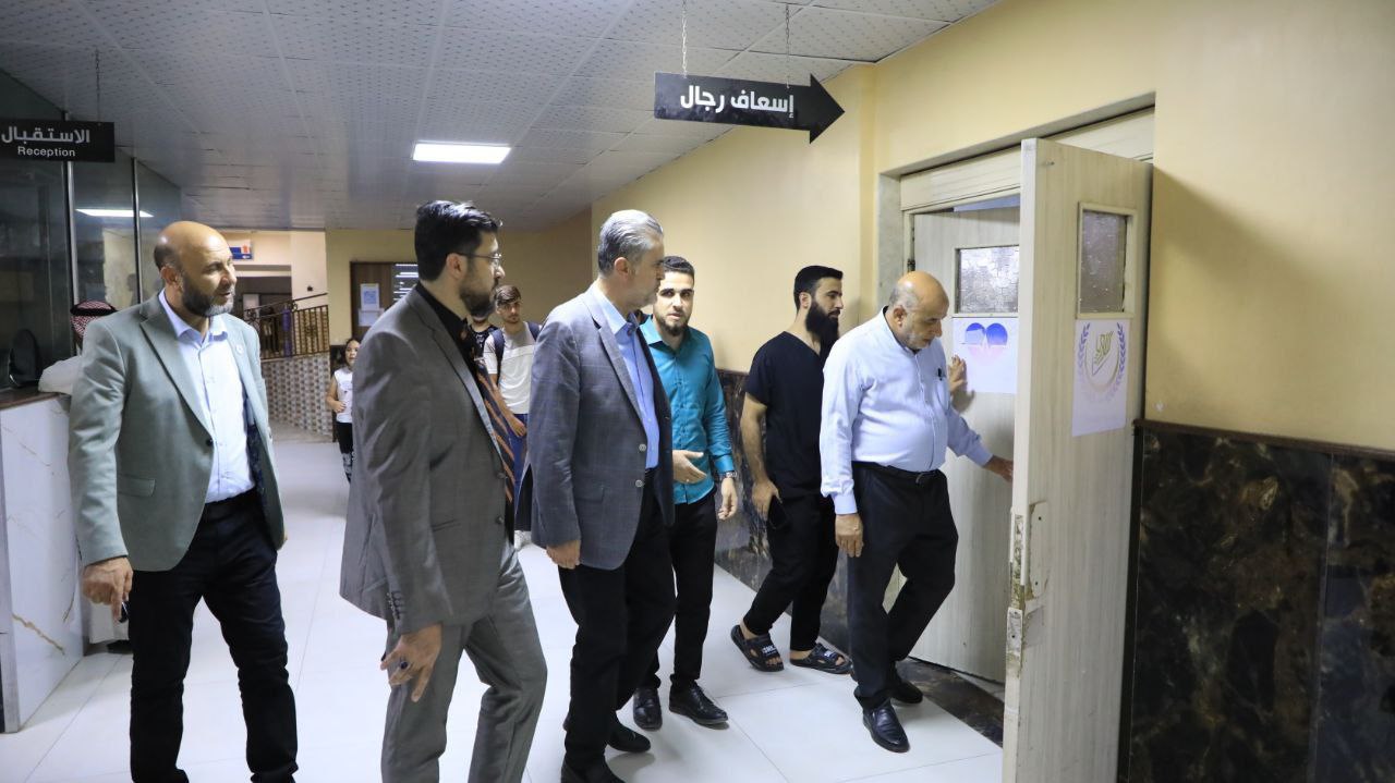 جولة تفقدية لمعاون وزير الصحة في إدلب لمتابعة الخدمات الطبية والمستلزمات العلاجية