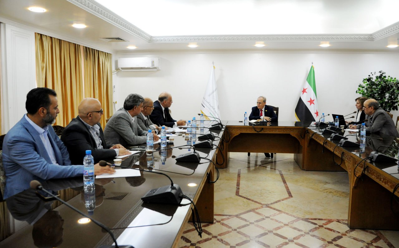 Diskussionen über die Änderung von Gesetzen und Verordnungen im Hochschulwesen in Syrien