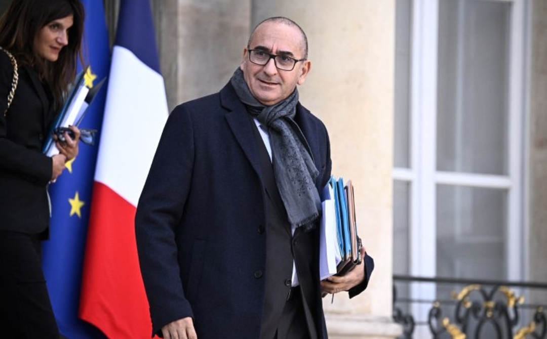 Paris reicht die Hand zum Dialog: Der neue französische Innenminister strebt eine Normalisierung der Beziehungen zu Algerien an