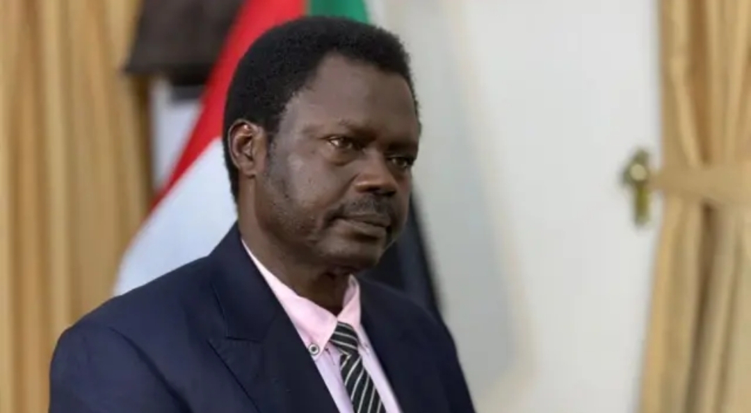 السيناتور بن كاردين وحاكم دارفور مني أركو مناوي يتهمان الدعم السريع بارتكاب إبادة جماعية في الفاشر   