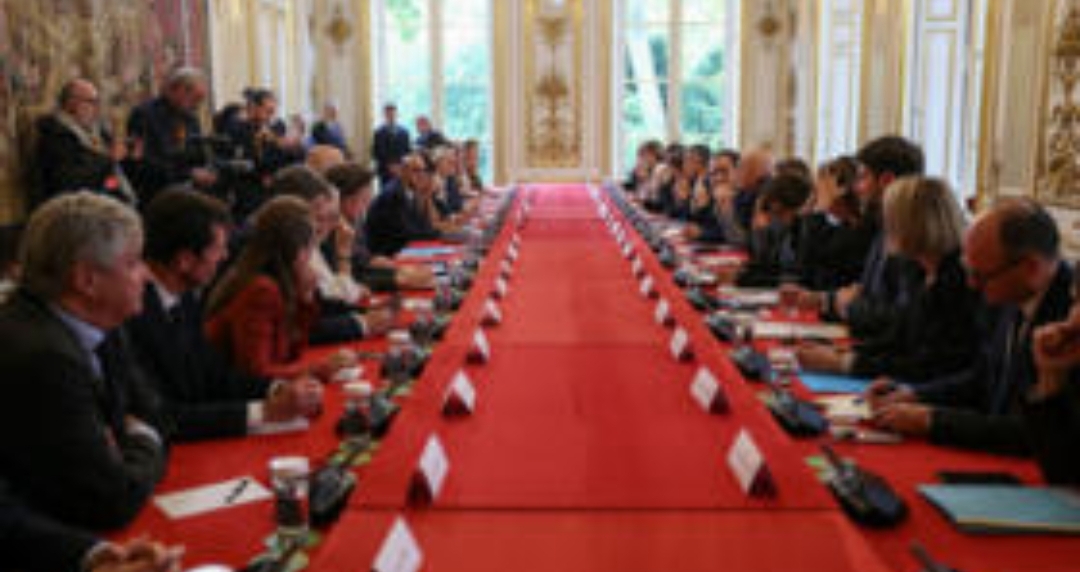 فرانسه در حال بحث بودجه 2026 در میان تقسیمات سیاسی و تنشها در مورد پرونده بازنشستگی