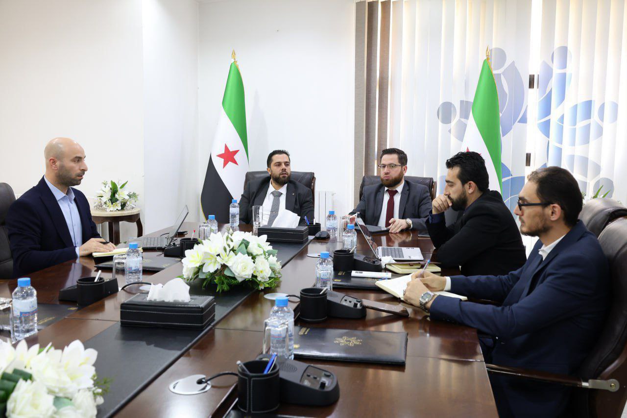 Zur Entwicklung der Organisationsstruktur des syrischen Ministeriums für öffentliche Arbeiten und Wohnungsbau... Treffen zwischen den Ministern für Verwaltungsentwicklung und öffentliche Arbeiten und Wohnungsbau