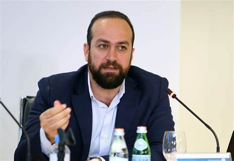 وزير الإعلام السوري: مثل وسيم الأسد على مدار سنوات مادة إعلامية تدل على انحطاط النظام البائد