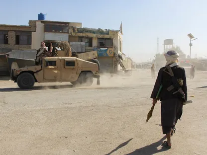 Pakistan Savunma Bakanı: Kabil ile ateşkes, Taliban'ın militanları kontrol etme yeteneğine bağlı