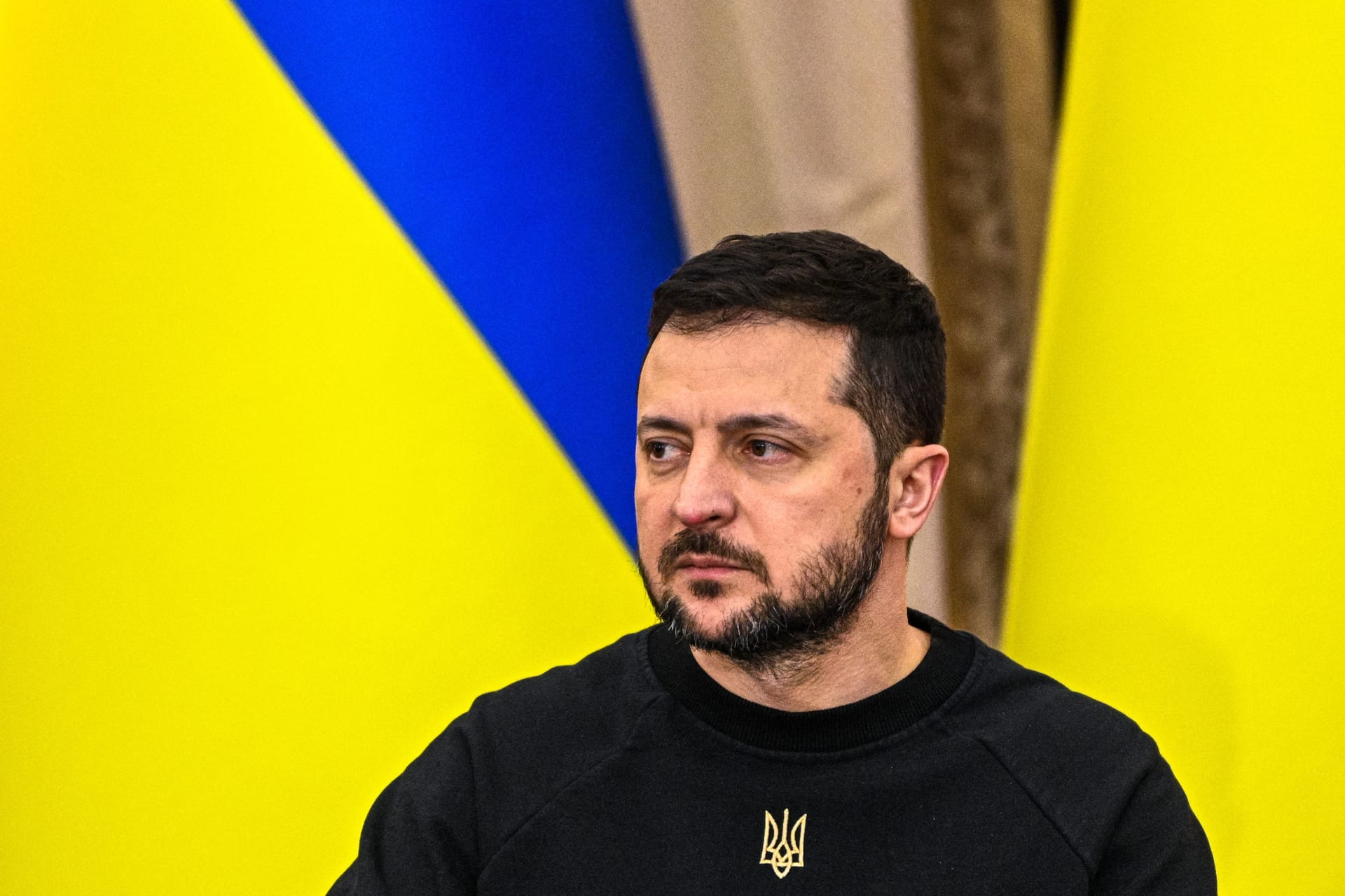 Zelenski acusa a Rusia de reclutar combatientes extranjeros y los describe como "mercenarios"