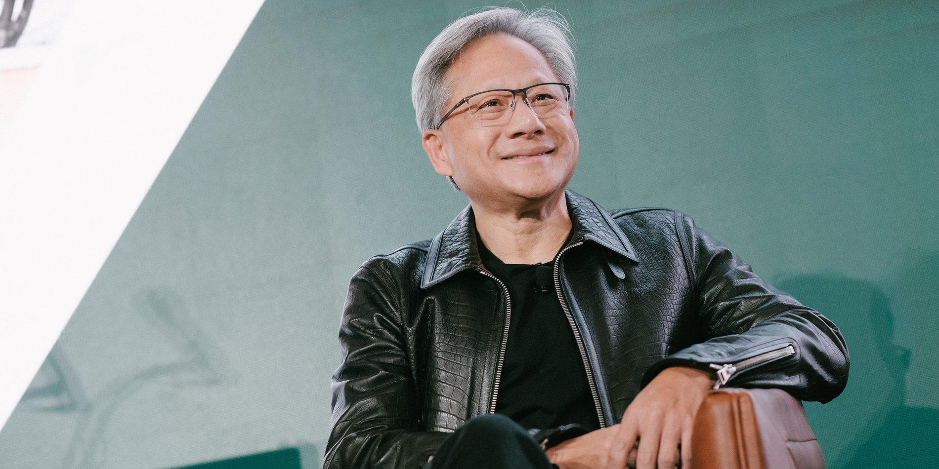 NVIDIA estudia lanzar sus últimas chips de inteligencia artificial "Blackwell" en China