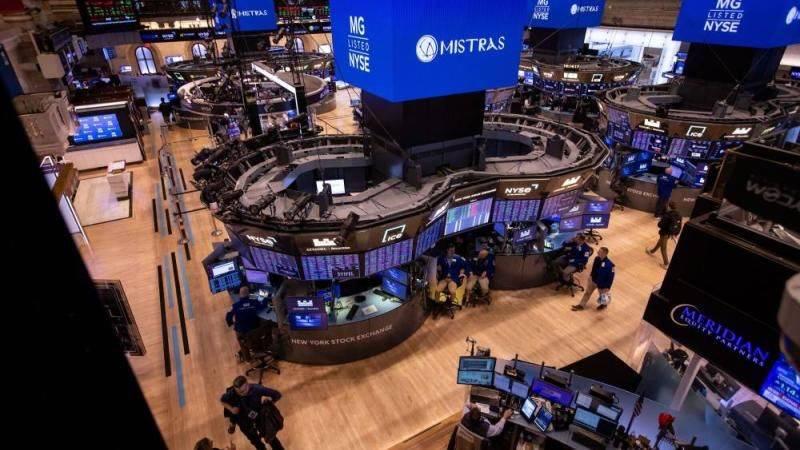 Mixed Performance in US Markets as Dow Jones Rises and Nasdaq Falls.. Tesla Exits Trillion-Dollar Club