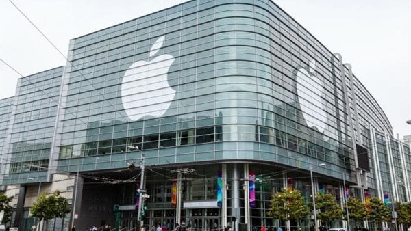 Shareholders Sue Apple for Fraud Over Delay in Artificial Intelligence Technologies in Siri