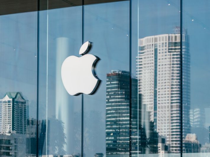 Apple kündigt massive Investition von 100 Milliarden Dollar zur Unterstützung der amerikanischen Fertigung an